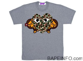 bape-comme-des-garcons-play-collection-valentines-day-tshirt